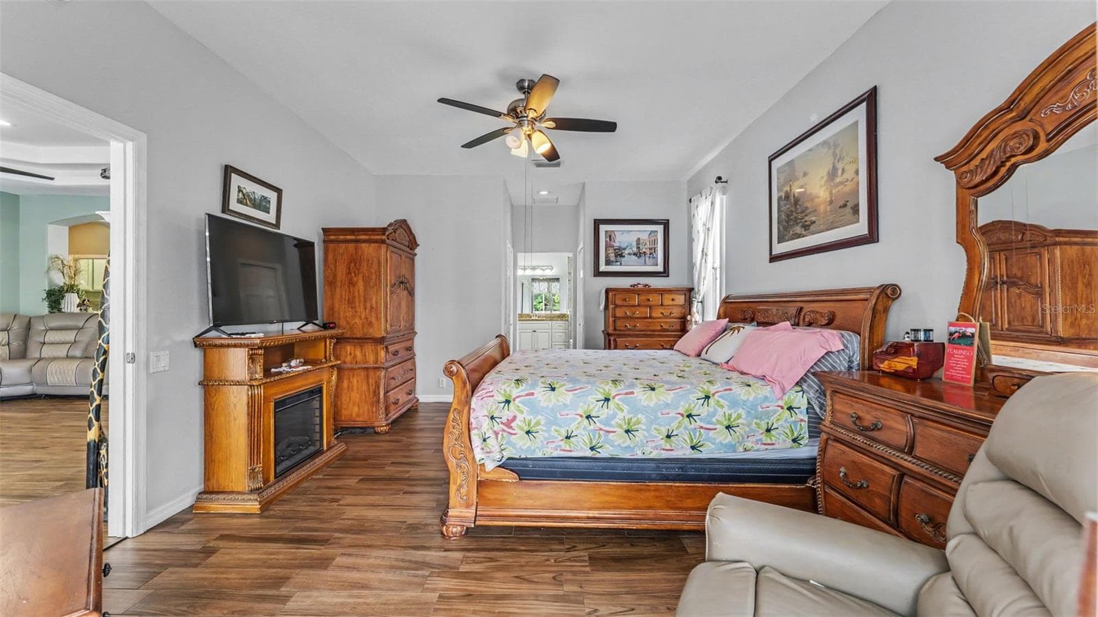 Primary bedroom suite - 6626 ROYAL FOREST DR, LAKELAND