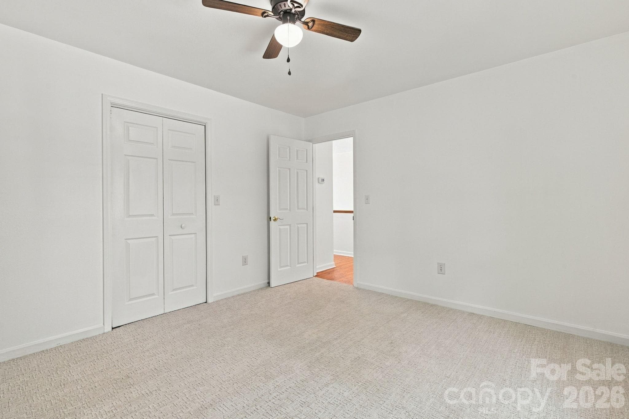 bedroom 2-upper level alternate view - 1270 Berra Place, Hickory