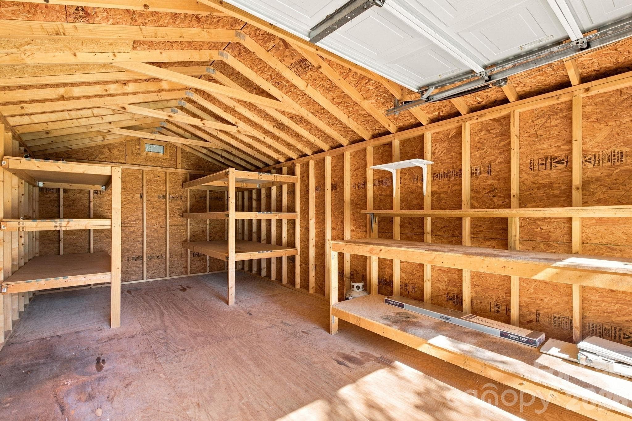 storage shed/outbuilding - 1270 Berra Place, Hickory