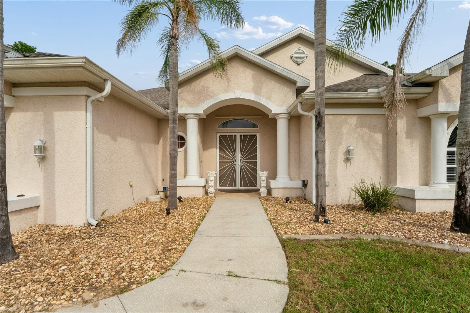 Single Family Residence at 10120 SHORTLEAF CT, WEEKI WACHEE, photo 9 of 157