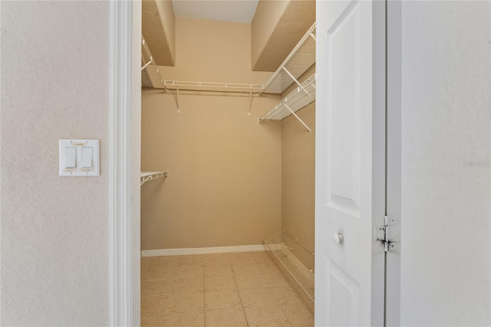 Owner's Suite - Walk in Closet 2 - 10120 SHORTLEAF CT, WEEKI WACHEE