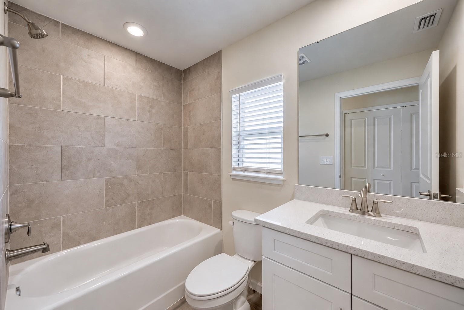 Single Family Residence at 922 S COUNTY ROAD 419, CHULUOTA, photo 31 of 41