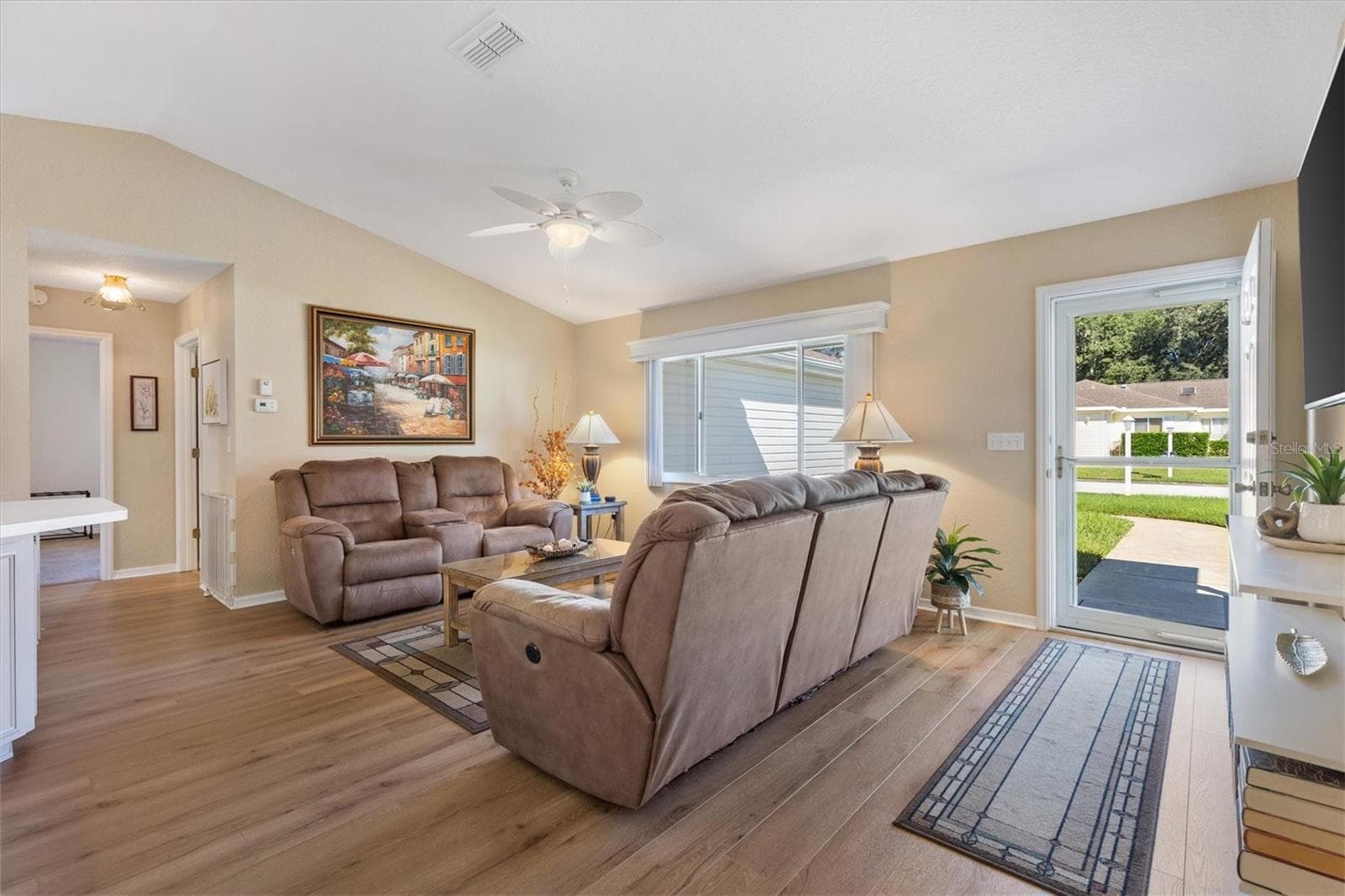 Single Family Residence at 9902 SE 175TH ST, SUMMERFIELD, photo 4 of 36