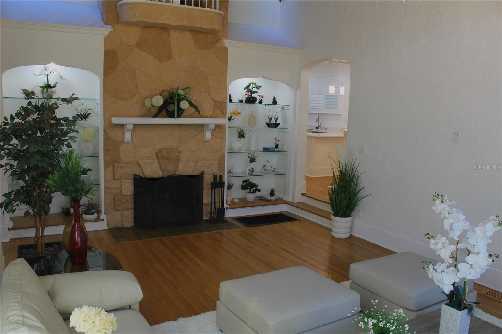 Single Family Residence at 908 S SUMMERLIN AVE, ORLANDO, photo 11 of 60