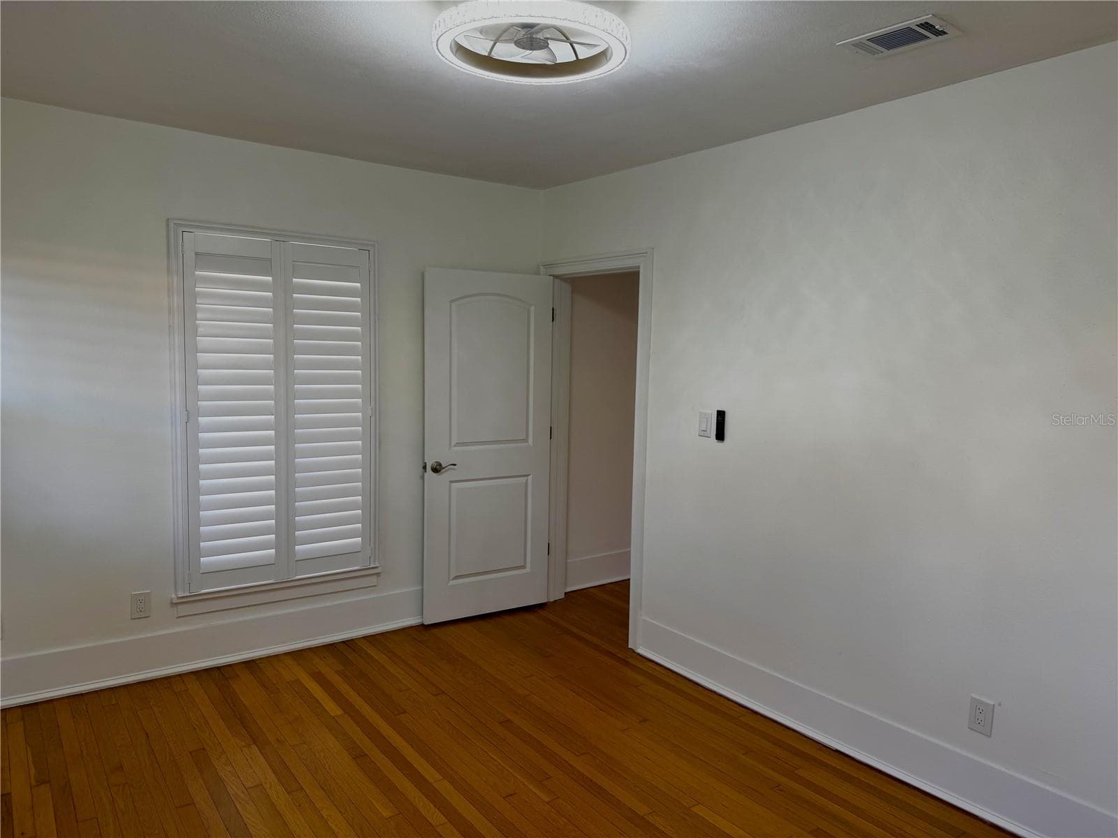 Single Family Residence at 908 S SUMMERLIN AVE, ORLANDO, photo 38 of 60