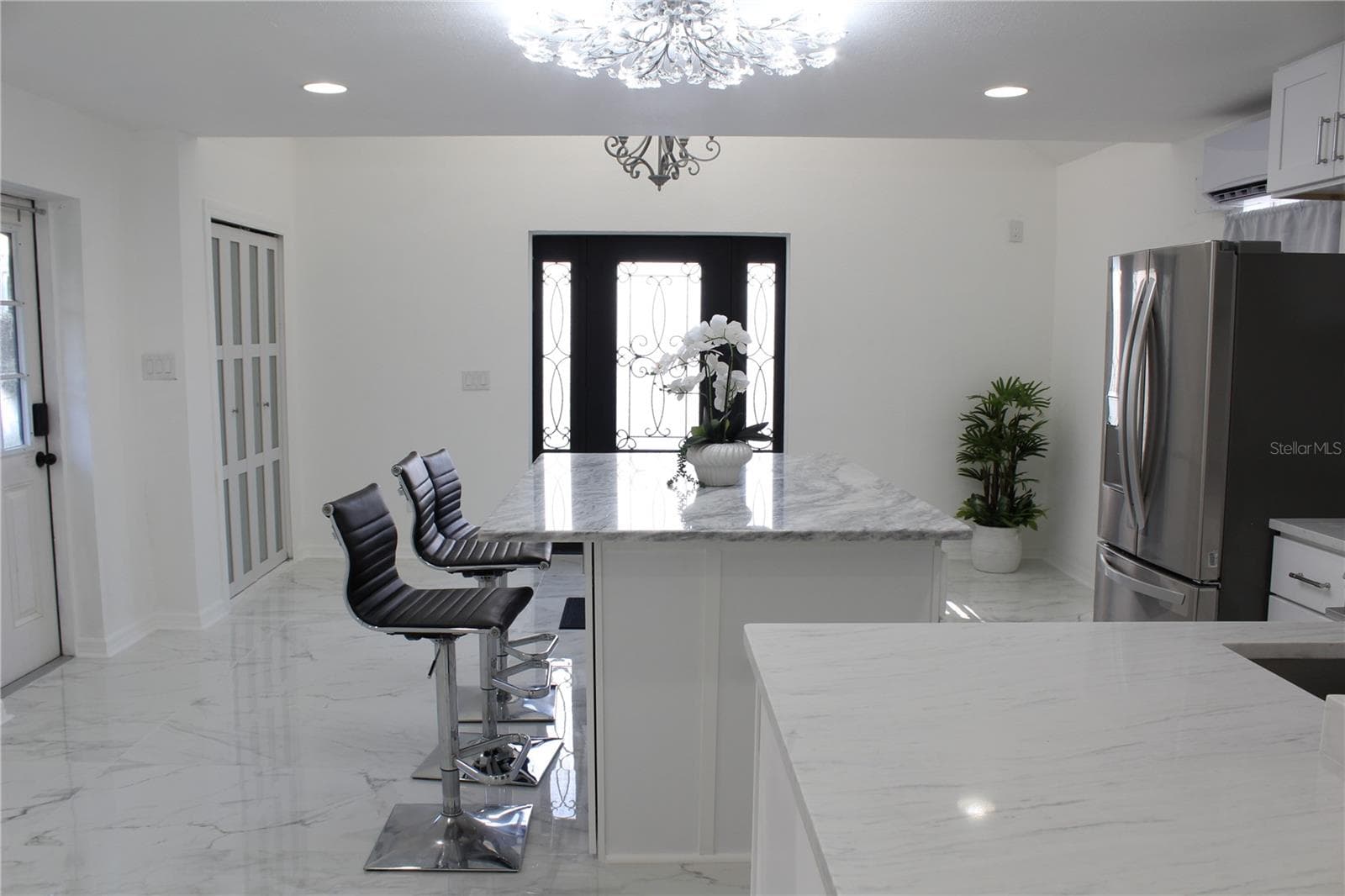 Single Family Residence at 908 S SUMMERLIN AVE, ORLANDO, photo 53 of 60