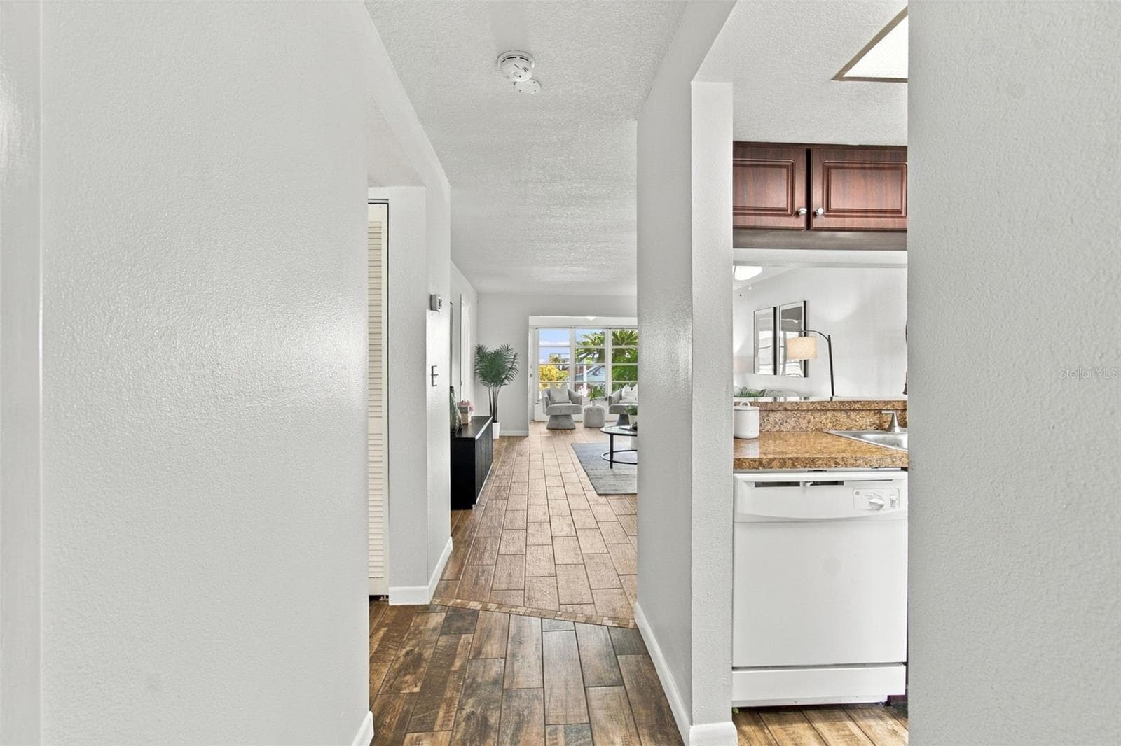 Condominium at 3411 TEESIDE DR #3411, NEW PORT RICHEY, photo 5 of 57
