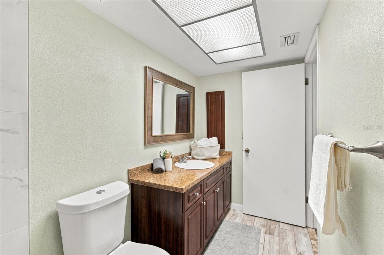 Condominium at 3411 TEESIDE DR #3411, NEW PORT RICHEY, photo 27 of 57