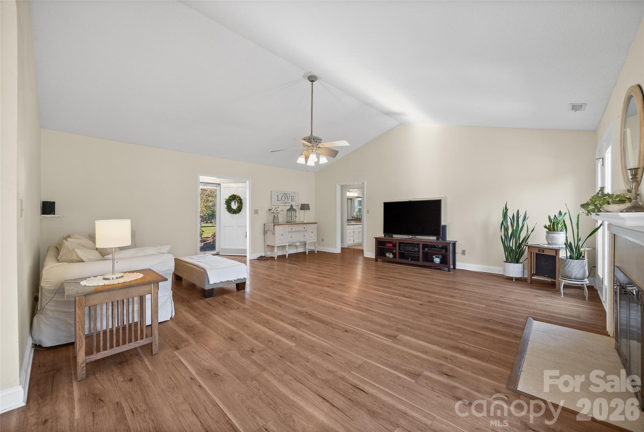 HUGE living room for entertaining or have realxing areas. Lots of ways to arrange this space with vaulted ceilings. - 3117 Monte Drive, Monroe