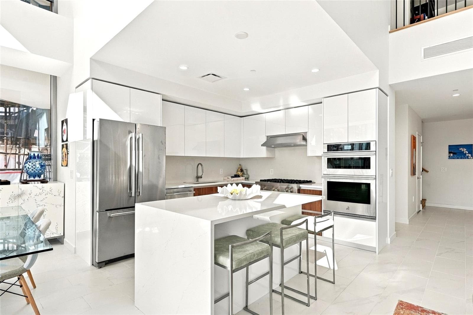Condominium at 400 CENTRAL AVE #301, ST PETERSBURG, photo 8 of 34
