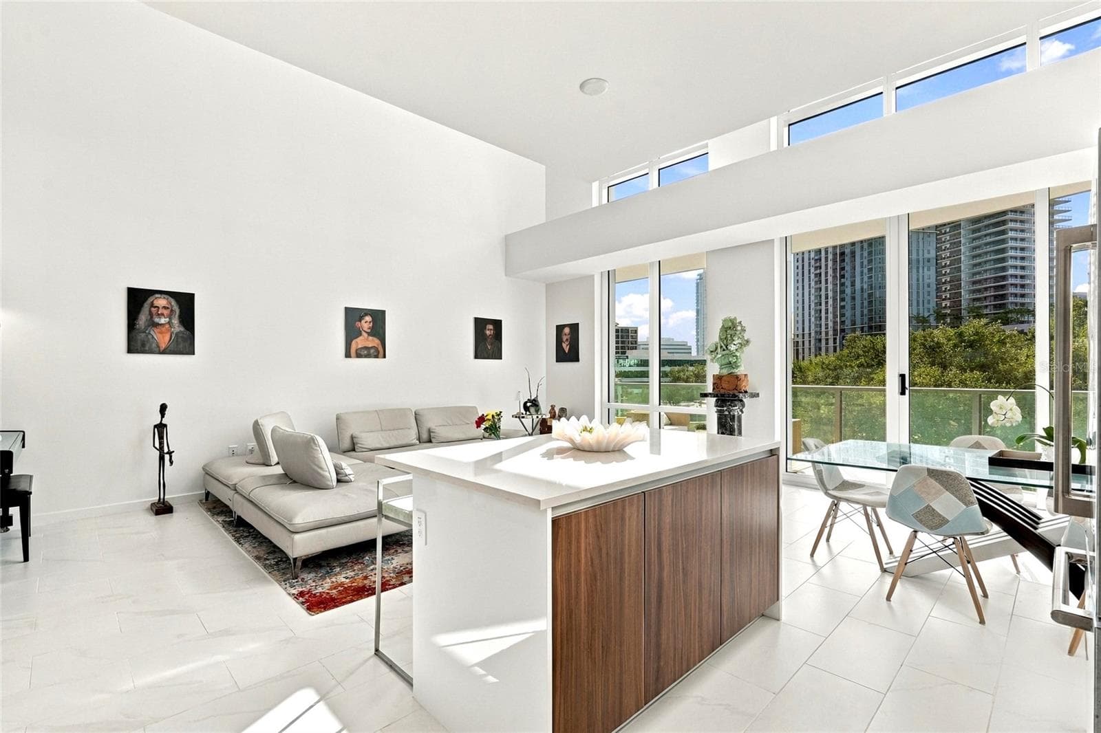 Condominium at 400 CENTRAL AVE #301, ST PETERSBURG, photo 15 of 34