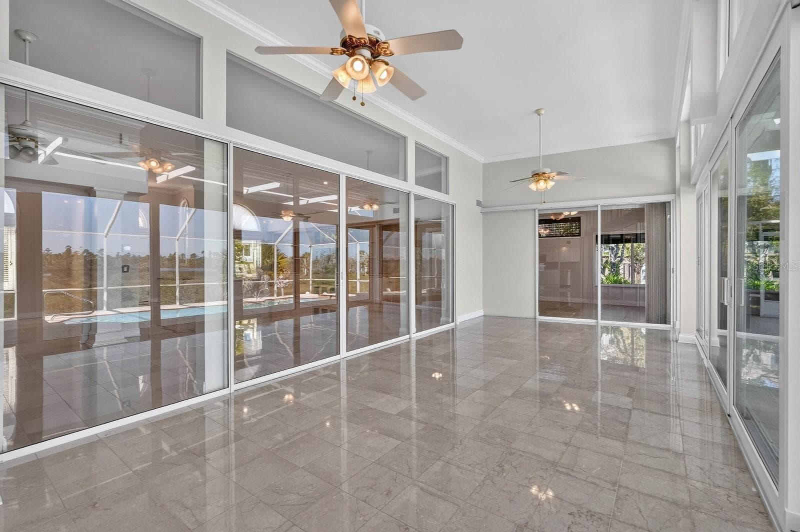 Sunlit Florida Room Retreat - 74 COVINGTON LN, PALM COAST