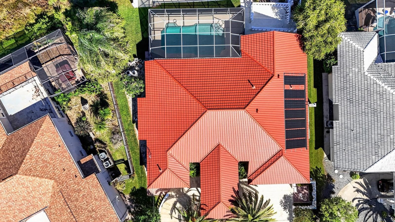Beautifully Landscaped Circular Driveway - 74 COVINGTON LN, PALM COAST