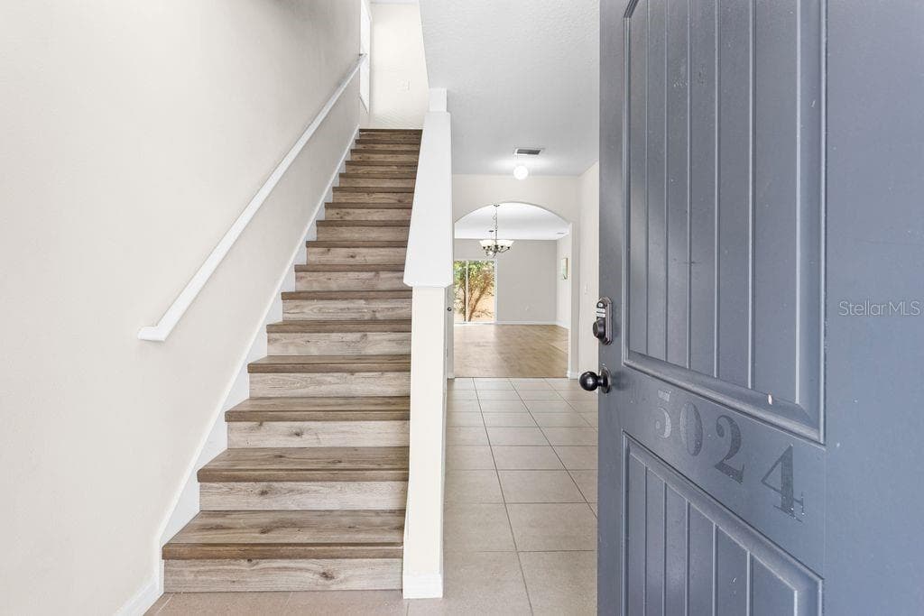 Single Family Residence at 5024 SAN PALERMO DR, BRADENTON, photo 4 of 66