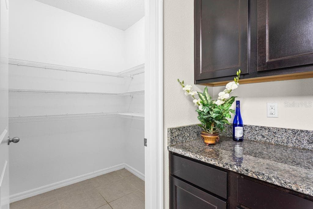 Single Family Residence at 5024 SAN PALERMO DR, BRADENTON, photo 23 of 66