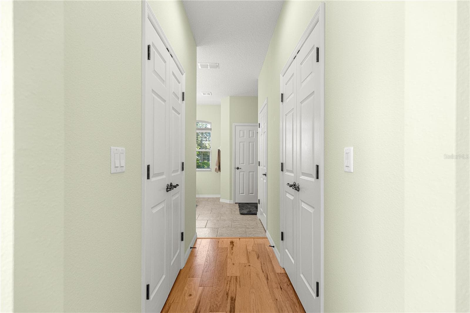 2 Walk-in Closets - 8567 SW 83RD LOOP, OCALA