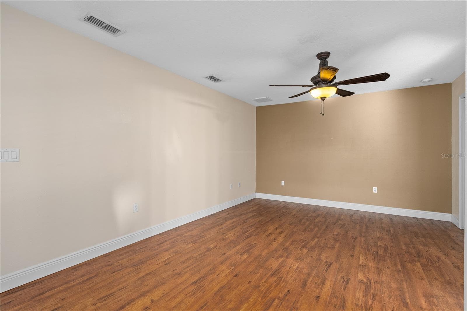 Single Family Residence at 5252 MENTMORE, SPRING HILL, photo 33 of 57