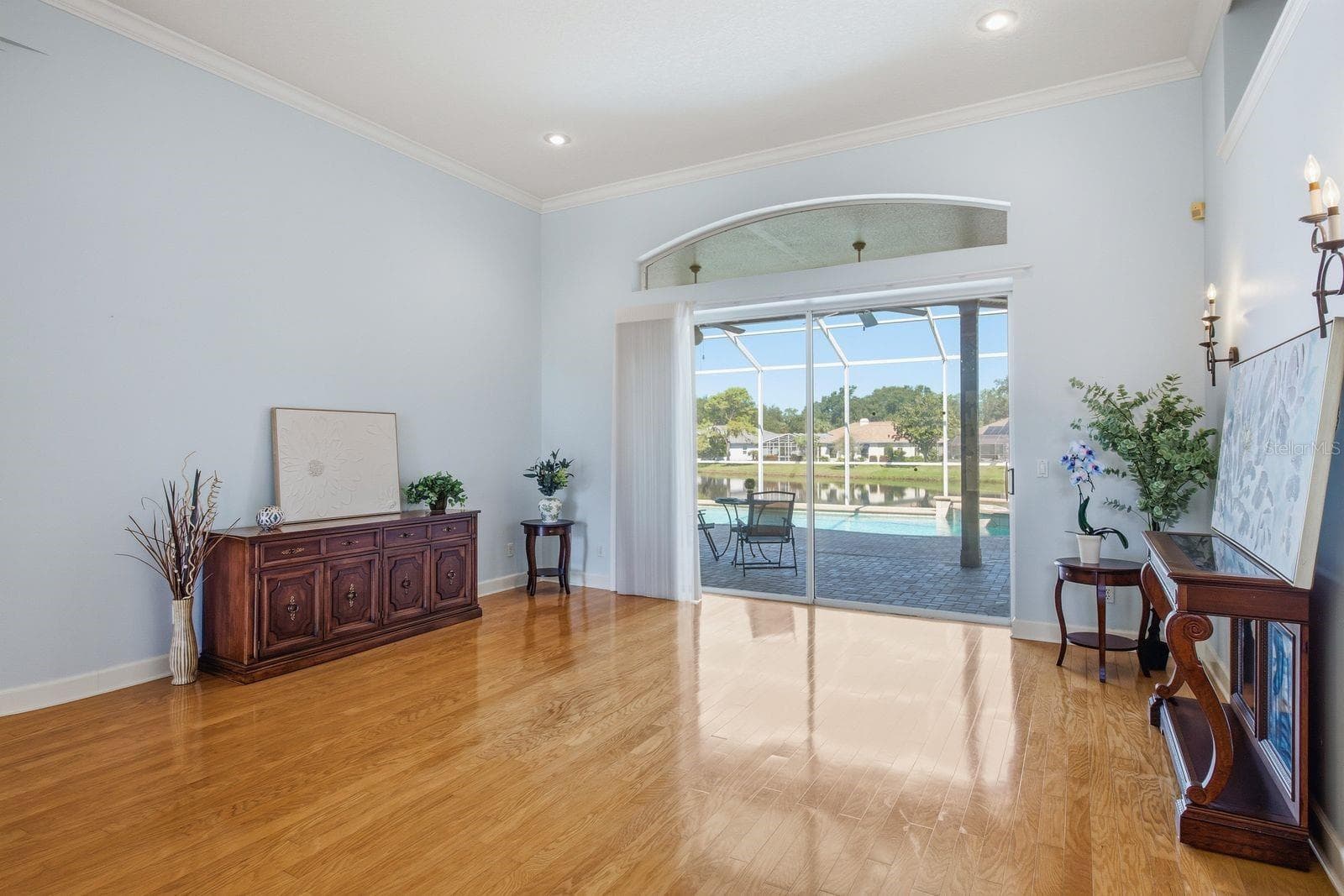 Beautiful Engineer Hardwood floors - 3763 EXECUTIVE DR, PALM HARBOR