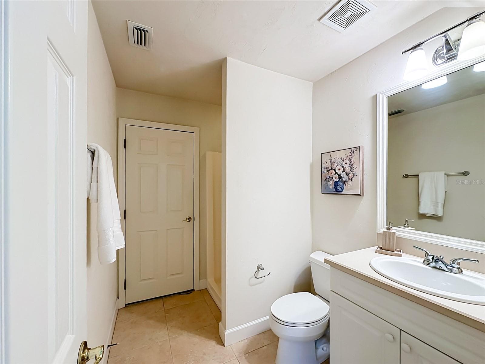 Bathroom in 5th Bedroom Upstairs - 3680 SW 86TH ST, GAINESVILLE