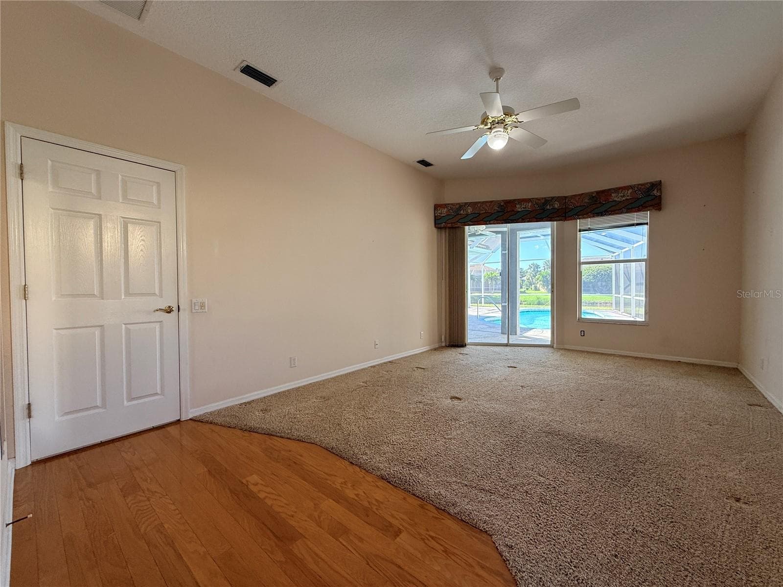 Master bedroom - 5829 CARRIAGE DR, SARASOTA