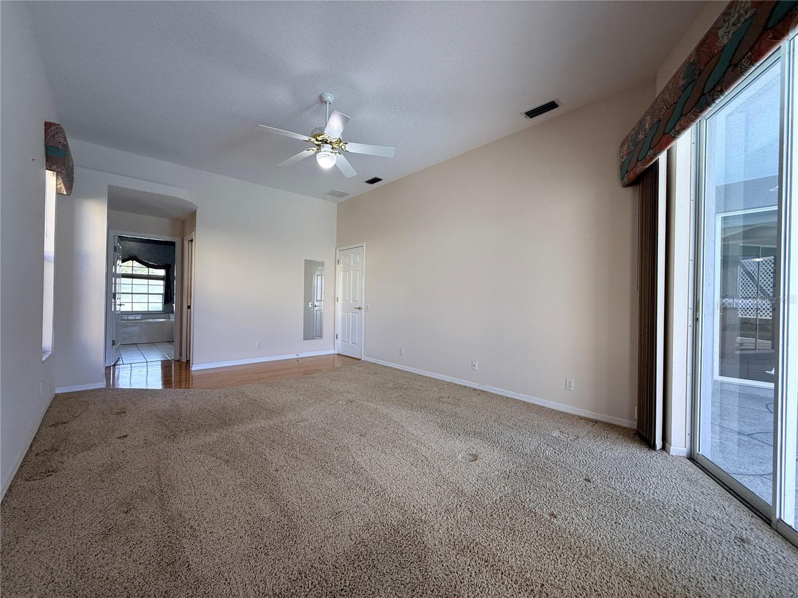Master Bedroom - 5829 CARRIAGE DR, SARASOTA