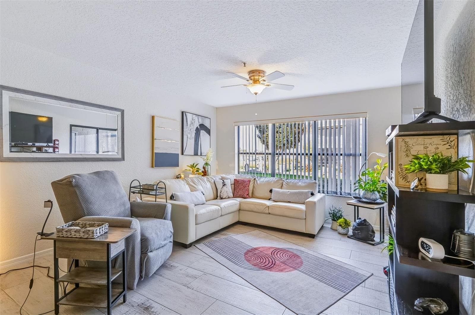 Living - 406 BOUCHELLE DR #103, NEW SMYRNA BEACH