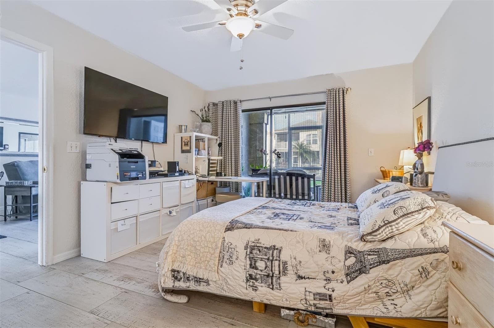 main bedroom with space of small office - 406 BOUCHELLE DR #103, NEW SMYRNA BEACH