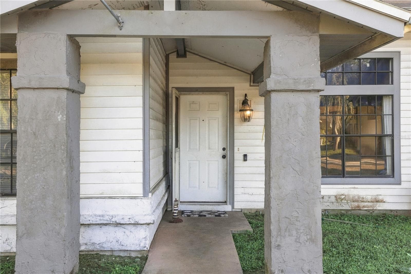 Single Family Residence at 659 SAINT JOHNS RIVER DR, SANFORD, photo 4 of 28