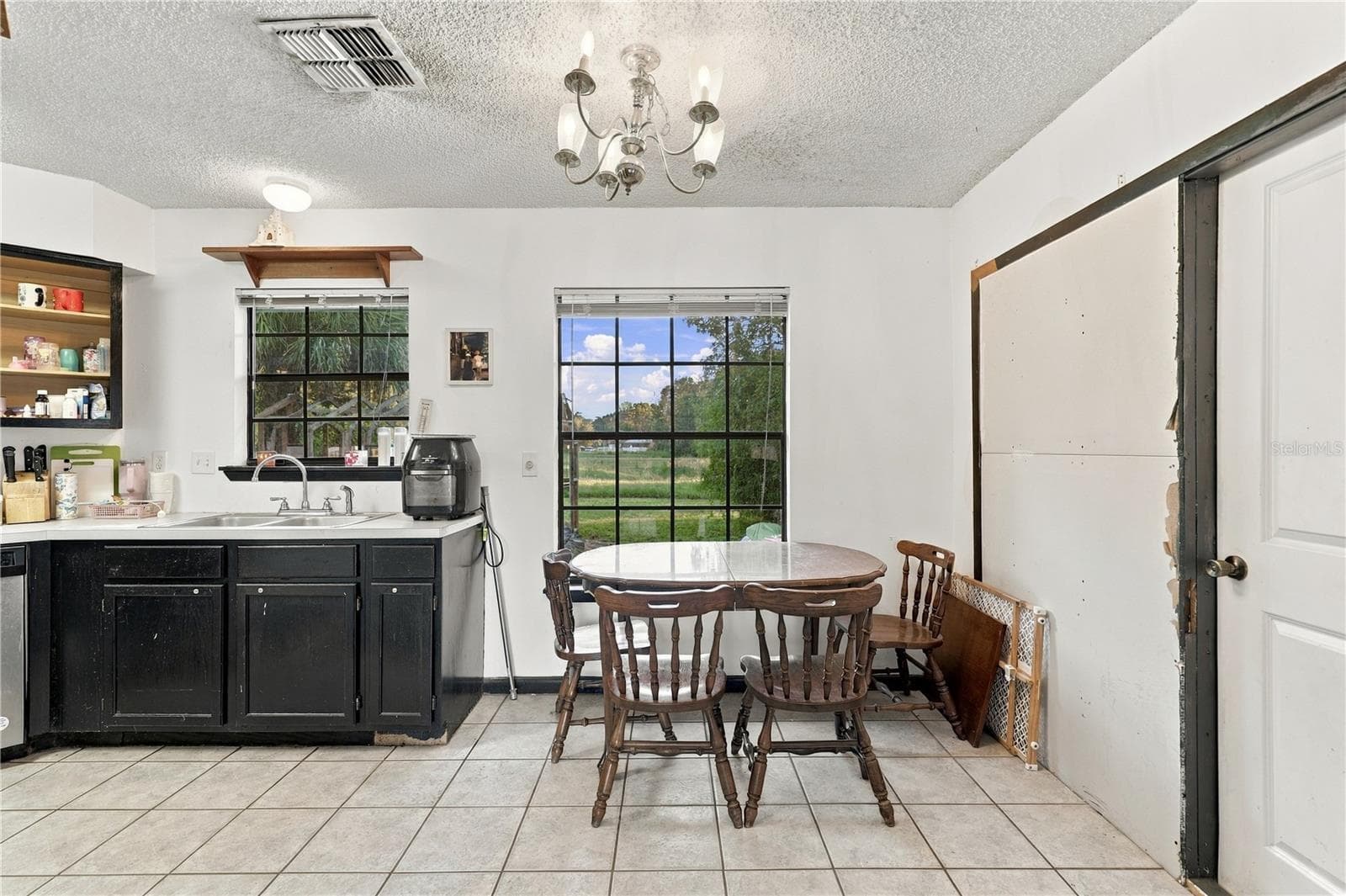 Single Family Residence at 659 SAINT JOHNS RIVER DR, SANFORD, photo 10 of 28