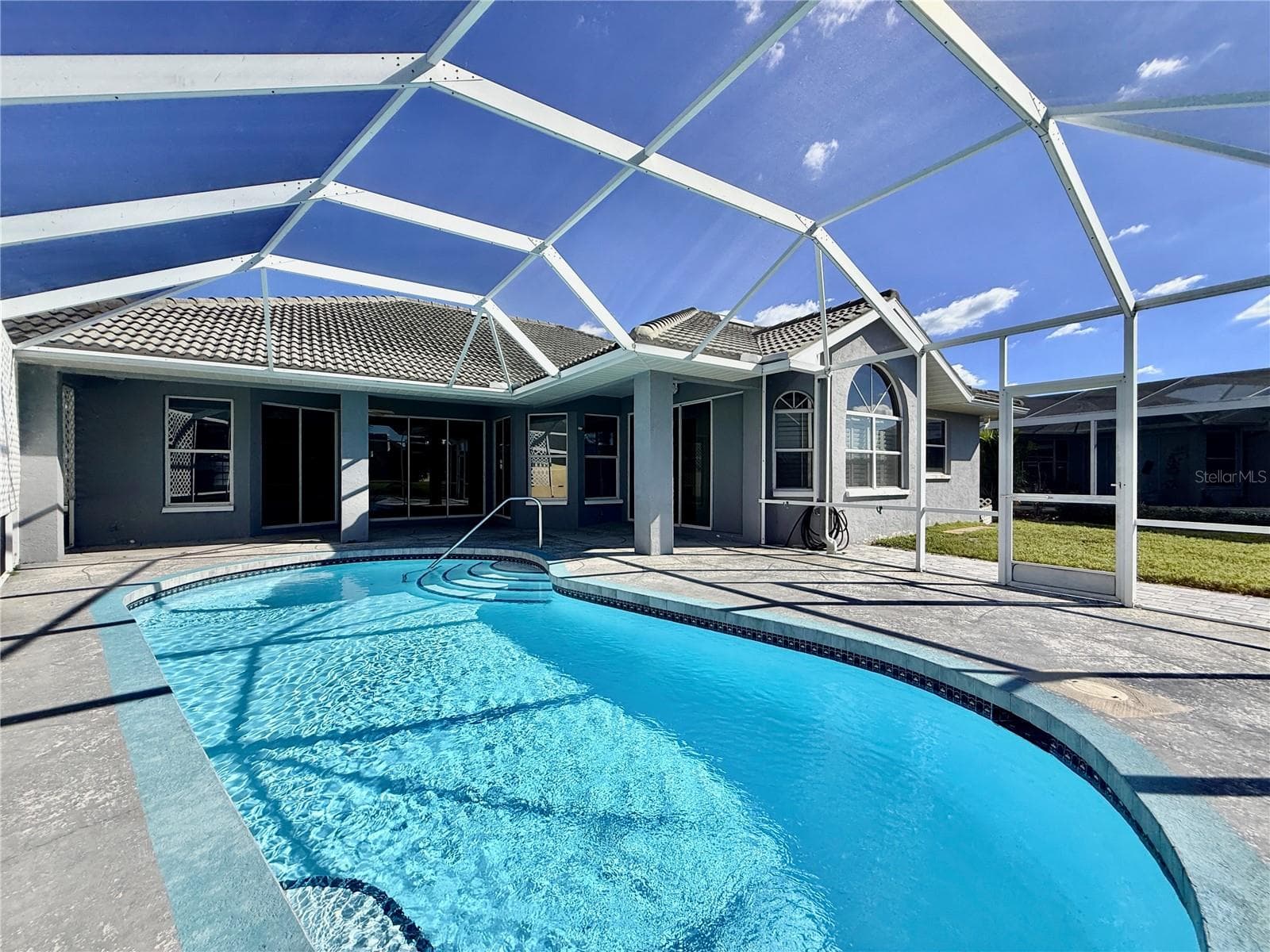 Private Pool - 5829 CARRIAGE DR, SARASOTA