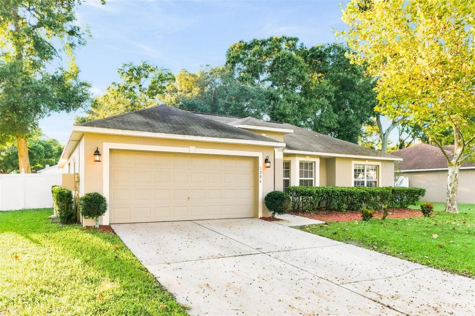 Single Family Residence at 1206 STONEWATER CIR, OCOEE, photo 3 of 40