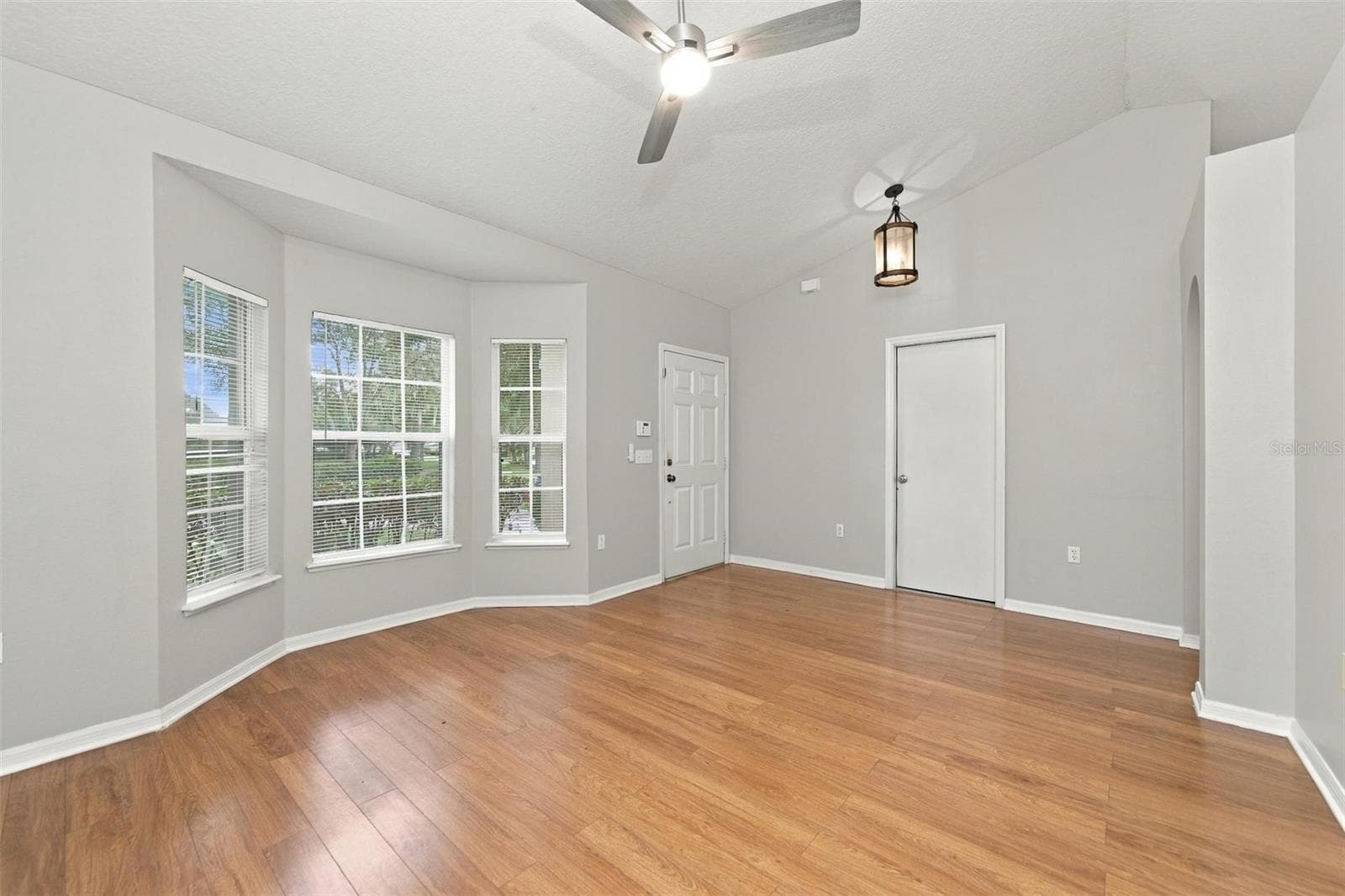 Single Family Residence at 1206 STONEWATER CIR, OCOEE, photo 6 of 40