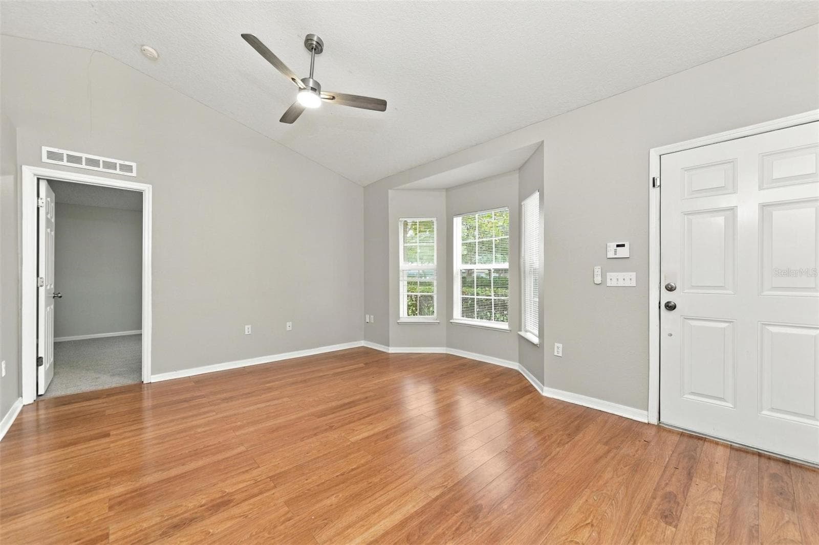 Single Family Residence at 1206 STONEWATER CIR, OCOEE, photo 7 of 40