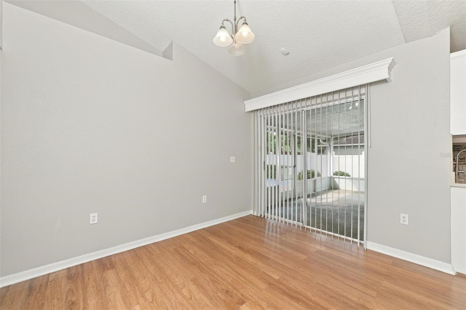 Single Family Residence at 1206 STONEWATER CIR, OCOEE, photo 15 of 40