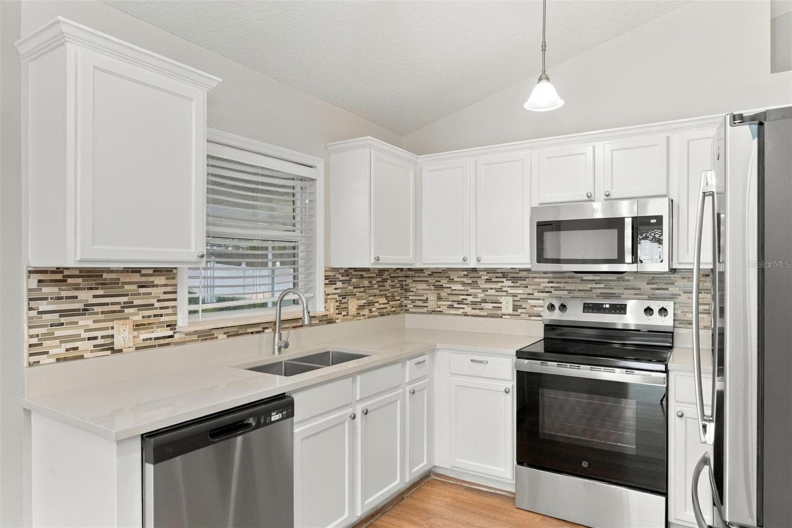 Single Family Residence at 1206 STONEWATER CIR, OCOEE, photo 18 of 40