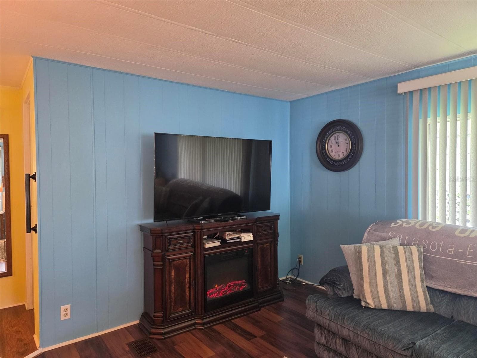 Fireplace included - 3309 OAKWOOD BLVD S, SARASOTA