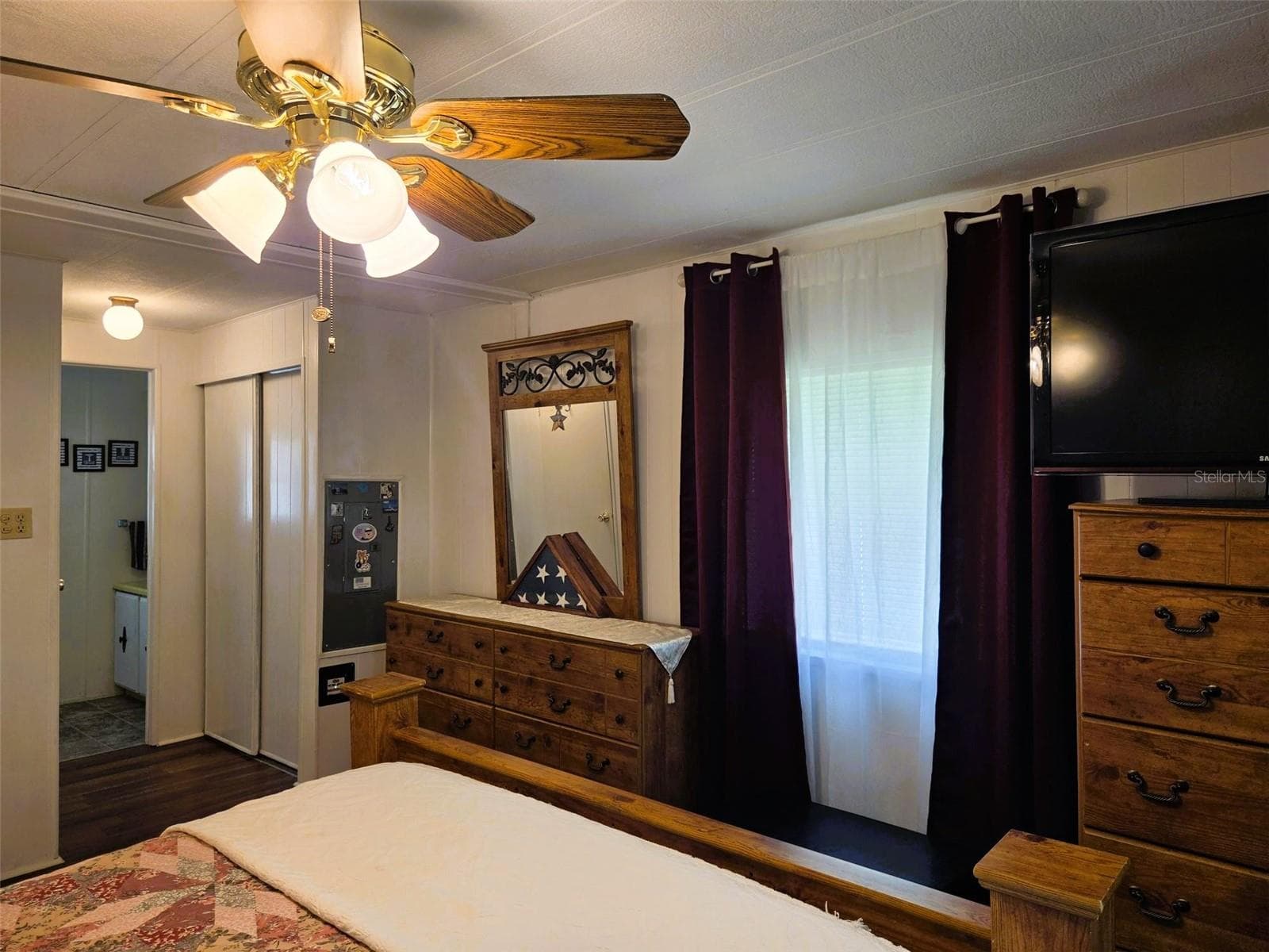 view into the Primary Bath - 3309 OAKWOOD BLVD S, SARASOTA