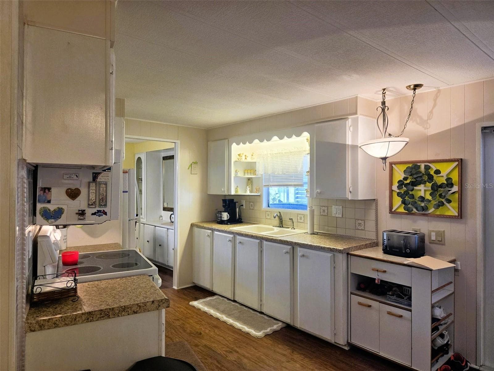 Another View notice tile backsplash - 3309 OAKWOOD BLVD S, SARASOTA