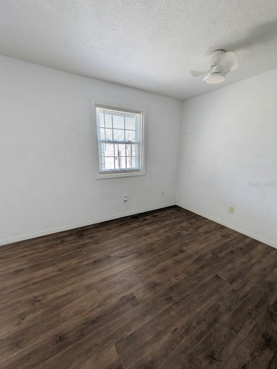 DINNING AREA - 4985 COBIA DR SE #B, ST PETERSBURG