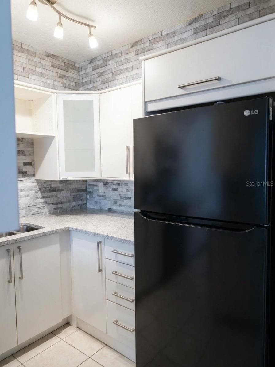 Condominium at 4985 COBIA DR SE #B, ST PETERSBURG, photo 8 of 28