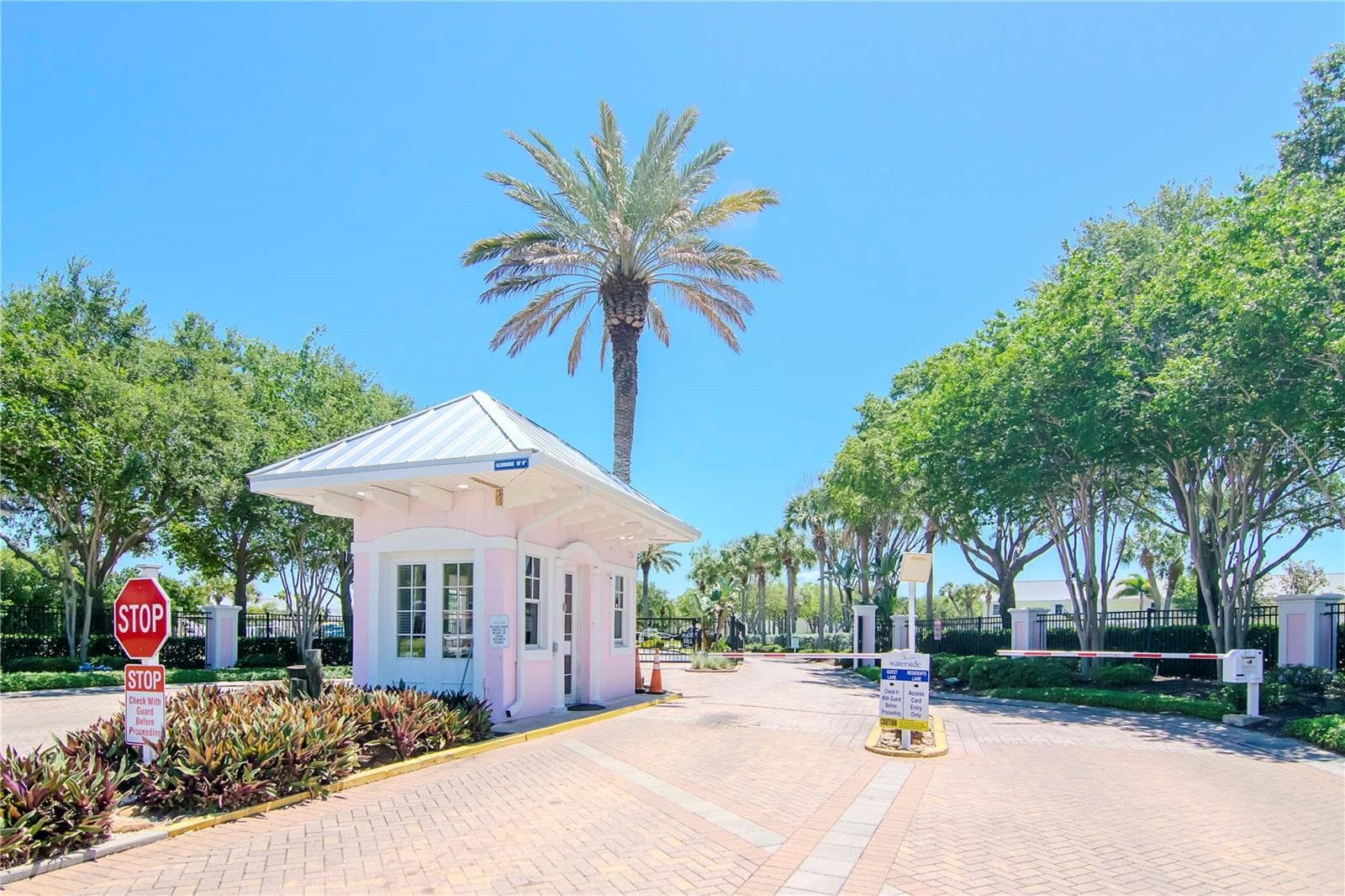 GATED - 4985 COBIA DR SE #B, ST PETERSBURG