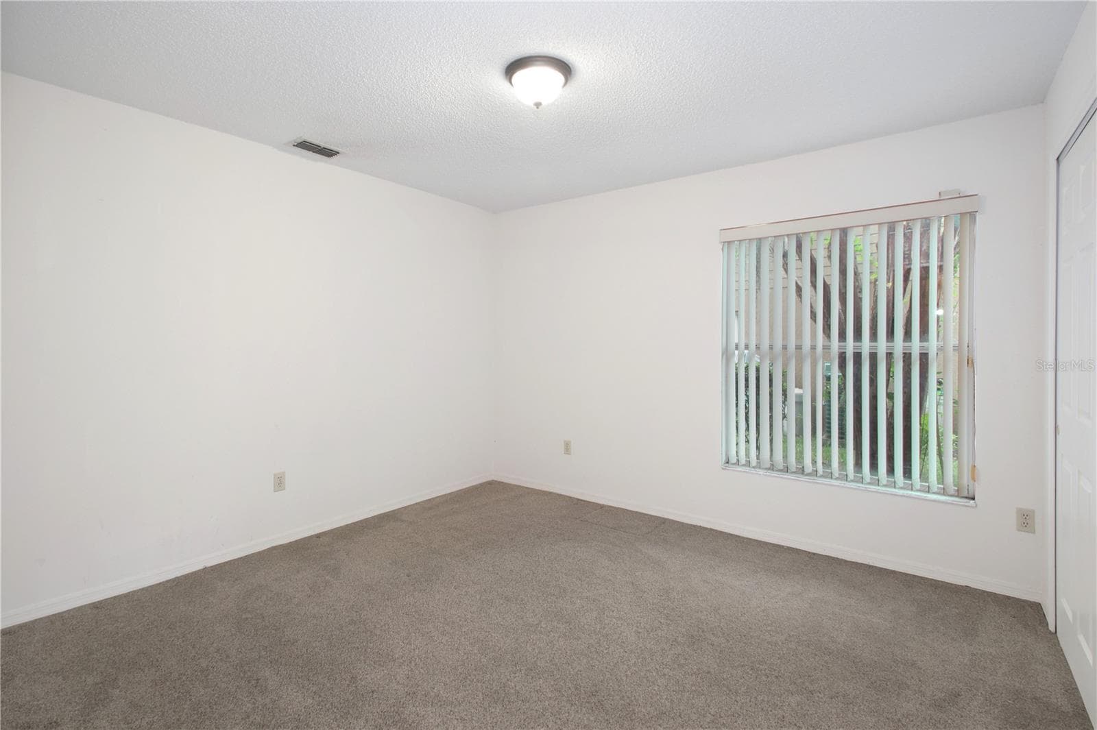Single Family Residence at 3924 LAKE MIRAGE BLVD, ORLANDO, photo 28 of 36