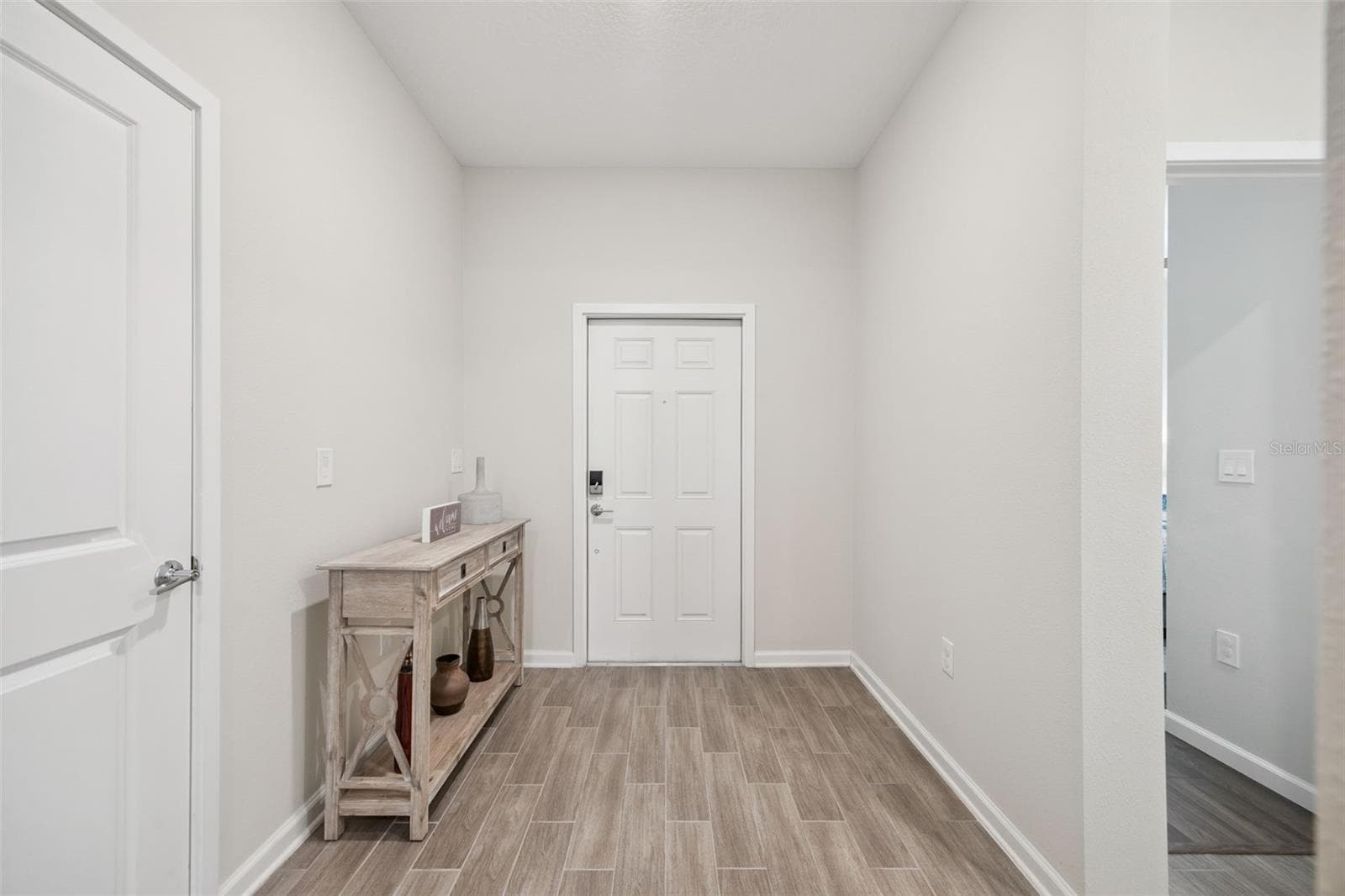 Entry Door & Foyer - 5309 AMERSHAM LN, ST CLOUD