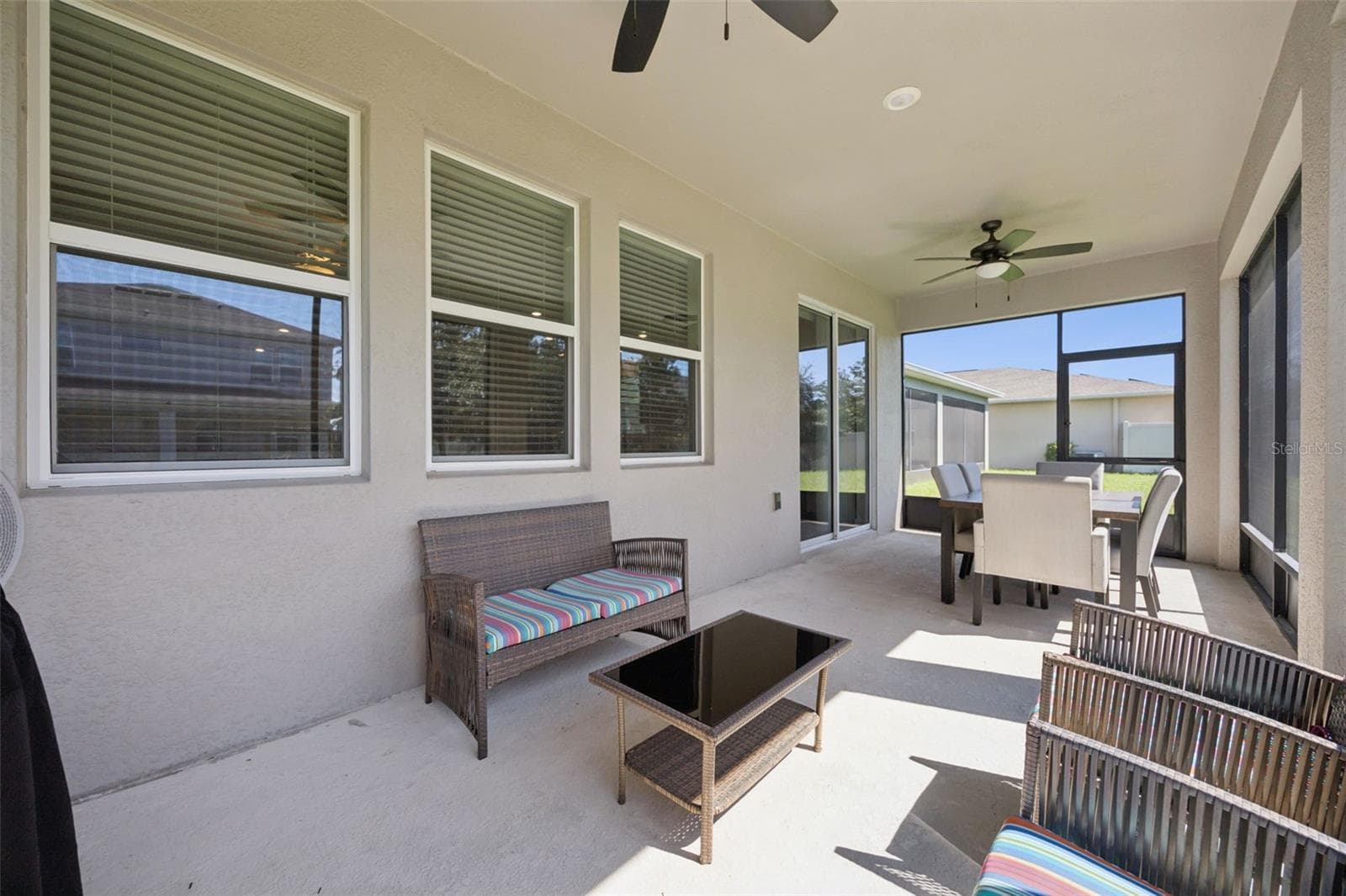Large Screened Lanai Perfect for Entertaining - 5309 AMERSHAM LN, ST CLOUD