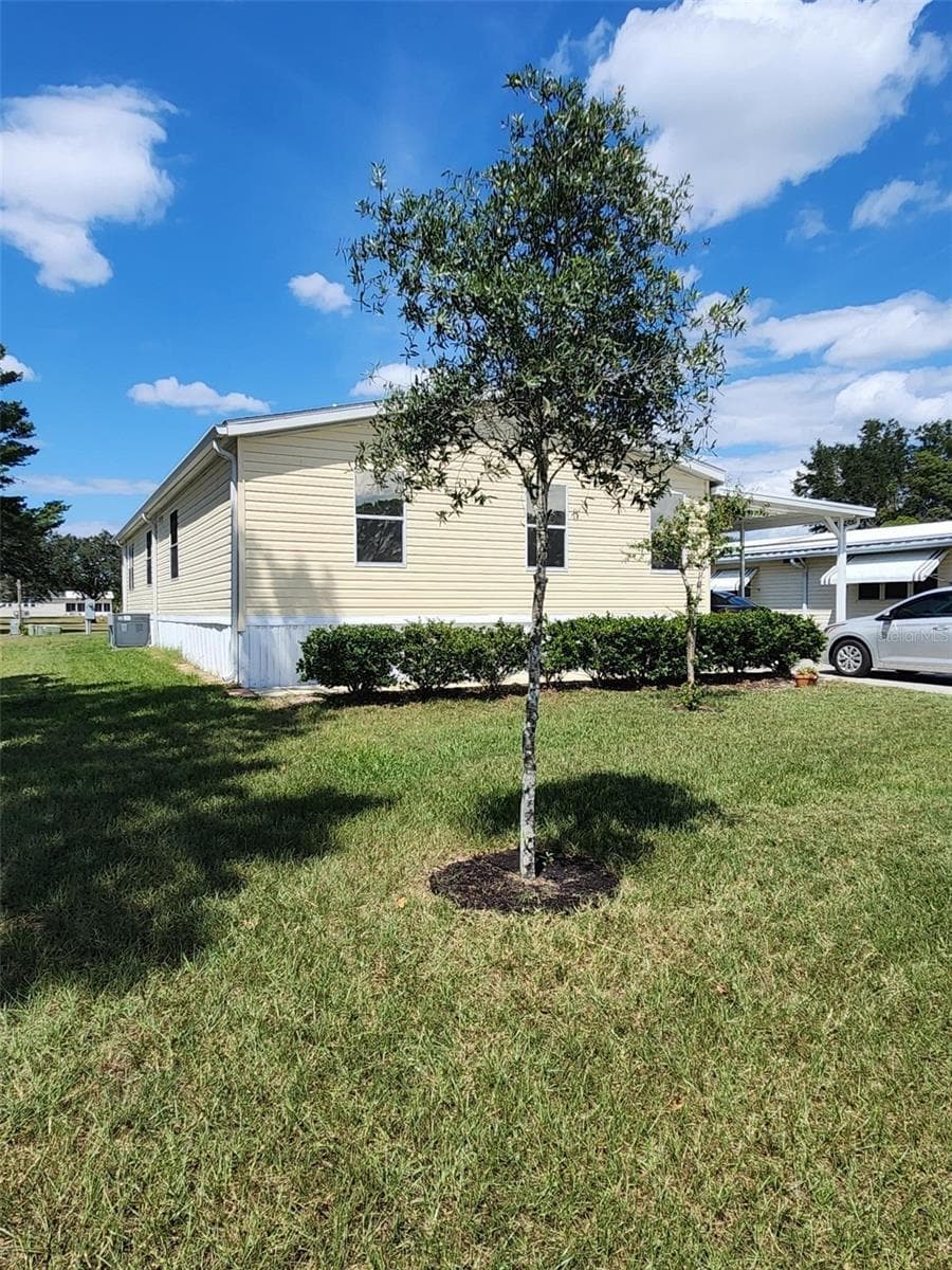 Manufactured Home at 15461 BROOKRIDGE BLVD, BROOKSVILLE, photo 3 of 33