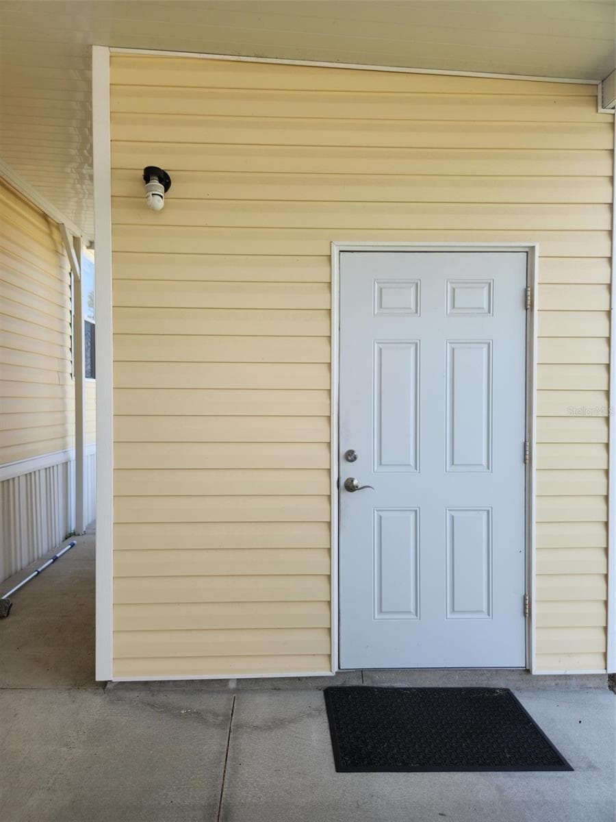 Manufactured Home at 15461 BROOKRIDGE BLVD, BROOKSVILLE, photo 5 of 33