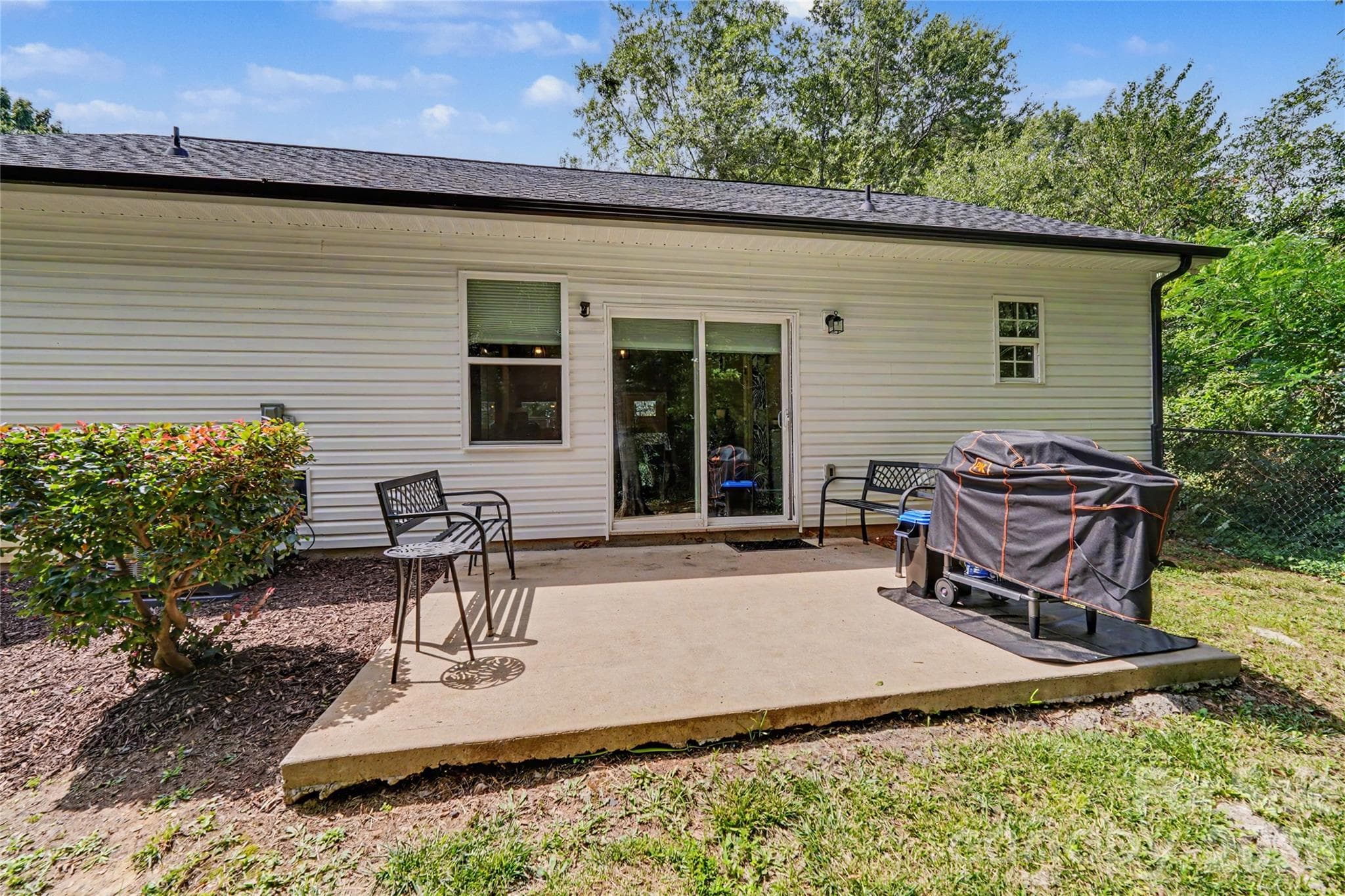 Single Family Residence at 119 Brown Street, Clover, photo 21 of 23