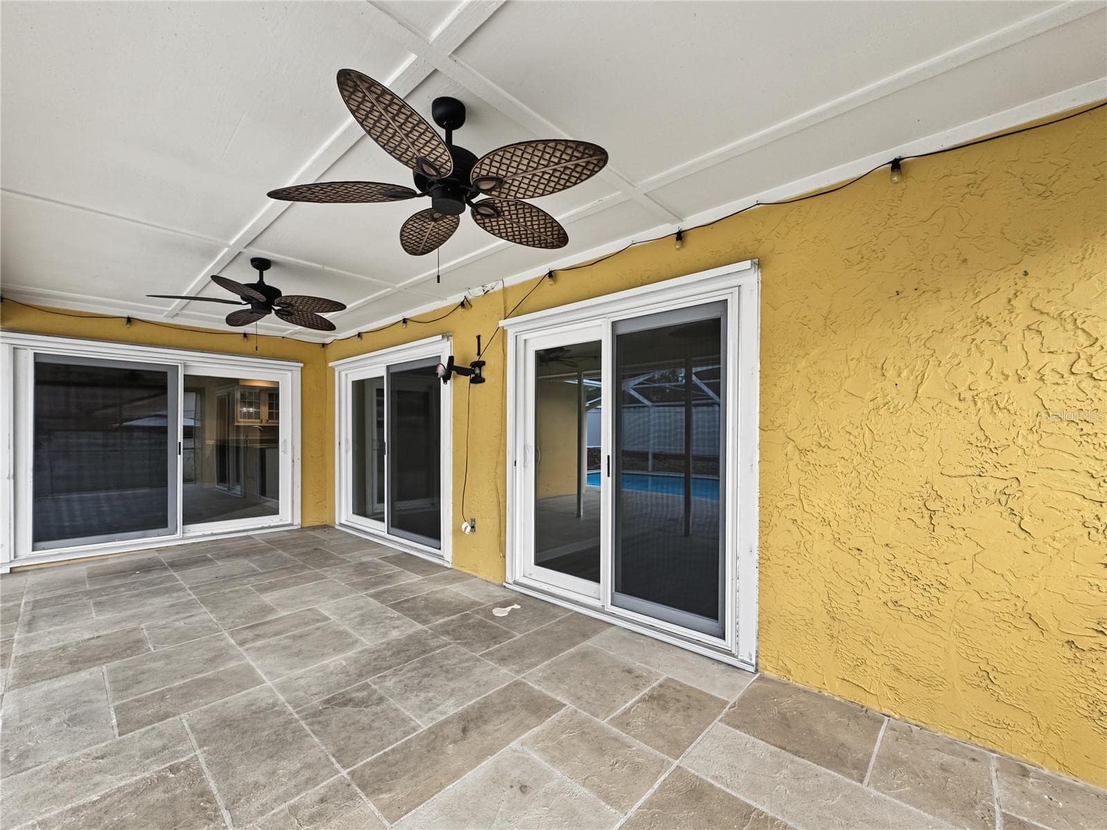 Single Family Residence at 2510 BRIMHOLLOW DR, VALRICO, photo 21 of 25