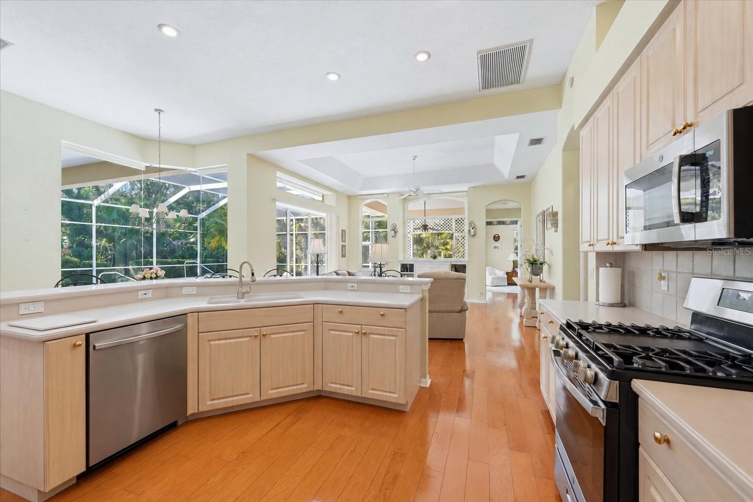 Single Family Residence at 7930 WYNDHAM CT, UNIVERSITY PARK, photo 10 of 55