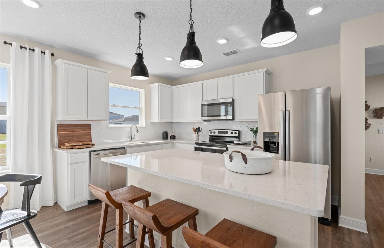 Model Home Design Only. Pictures and furnishings are for illustrative purposes only. Elevations, colors and options may vary. Furniture is for model home staging only. - 2628 CLEAR NIGHT AVENUE, KISSIMMEE